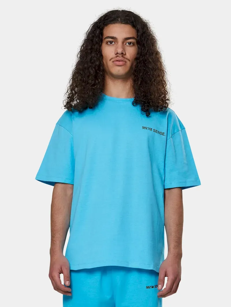 BLå